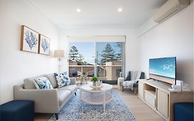 Madecomfy Trendy Apartment On Dee Why Beach